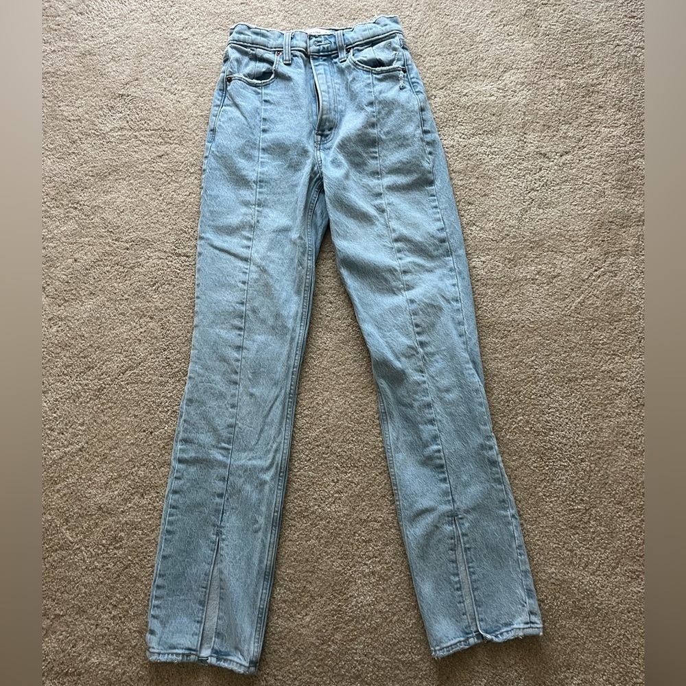 Abercrombie & Fitch Ultra Hi Rise split hem textured jeans size 26
